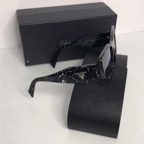 Authentic- New - PRADA Oversized Woman Sunglasses 0PR 08YS Havana Black/White - Picture 7 of 11